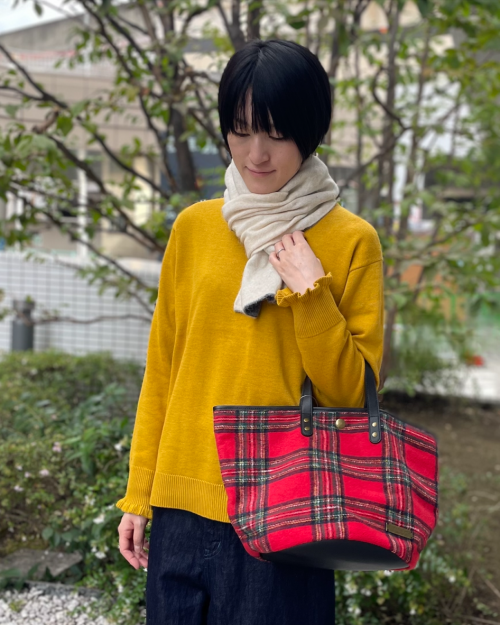 【アクセントをひとさじ、新入荷トップス】